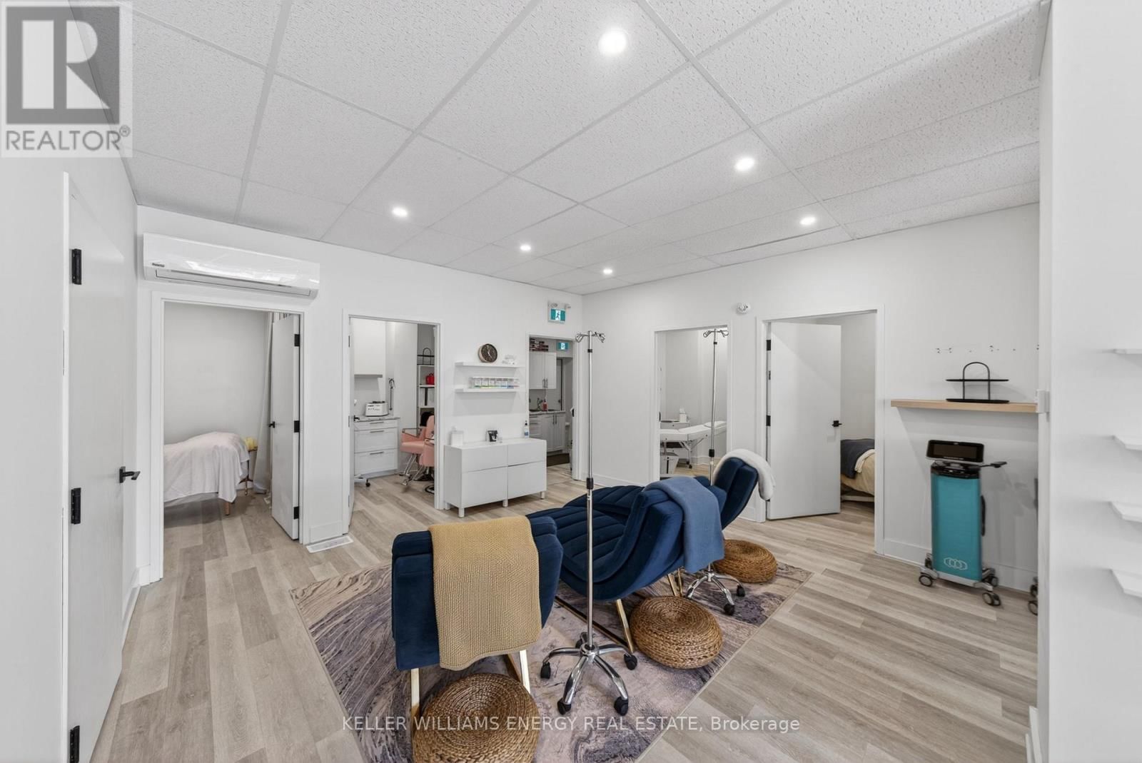 302 PICTON MAIN STREET Image 14