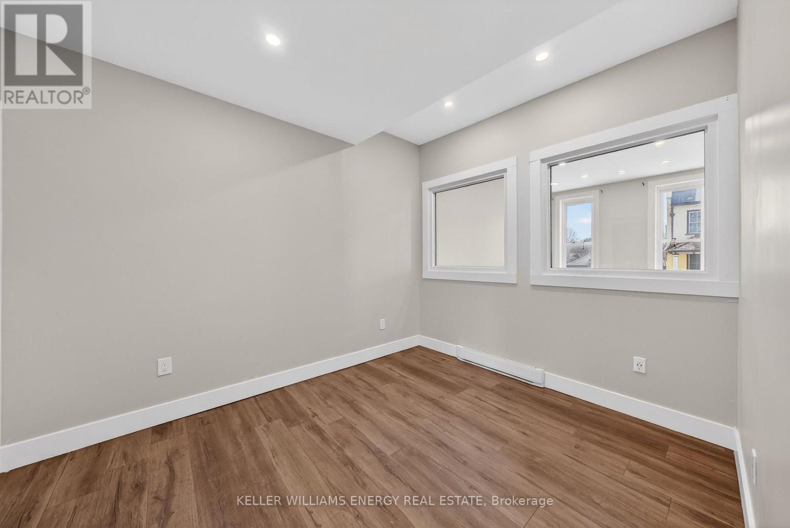 302 PICTON MAIN STREET Image 27