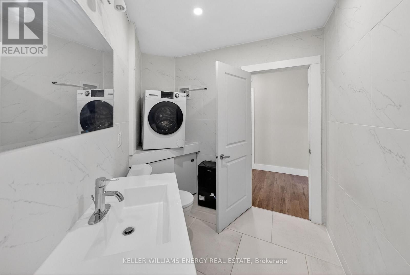 302 PICTON MAIN STREET Image 28