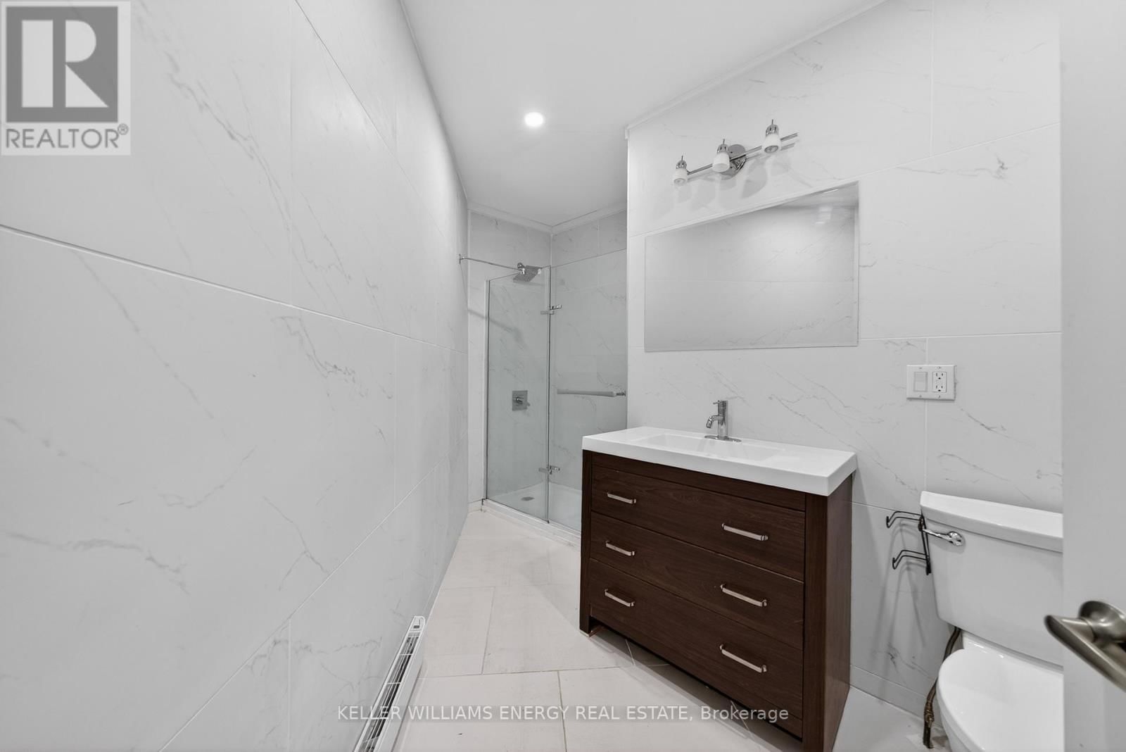 302 PICTON MAIN STREET Image 29