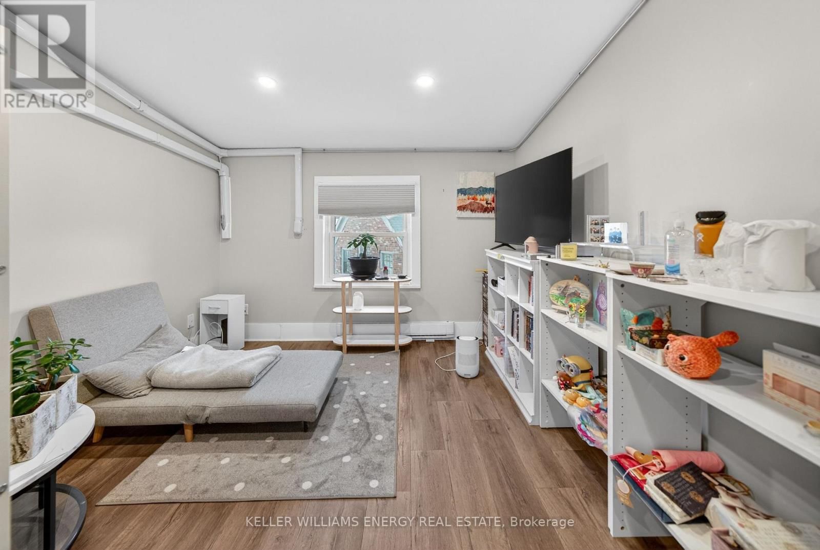 302 PICTON MAIN STREET Image 31