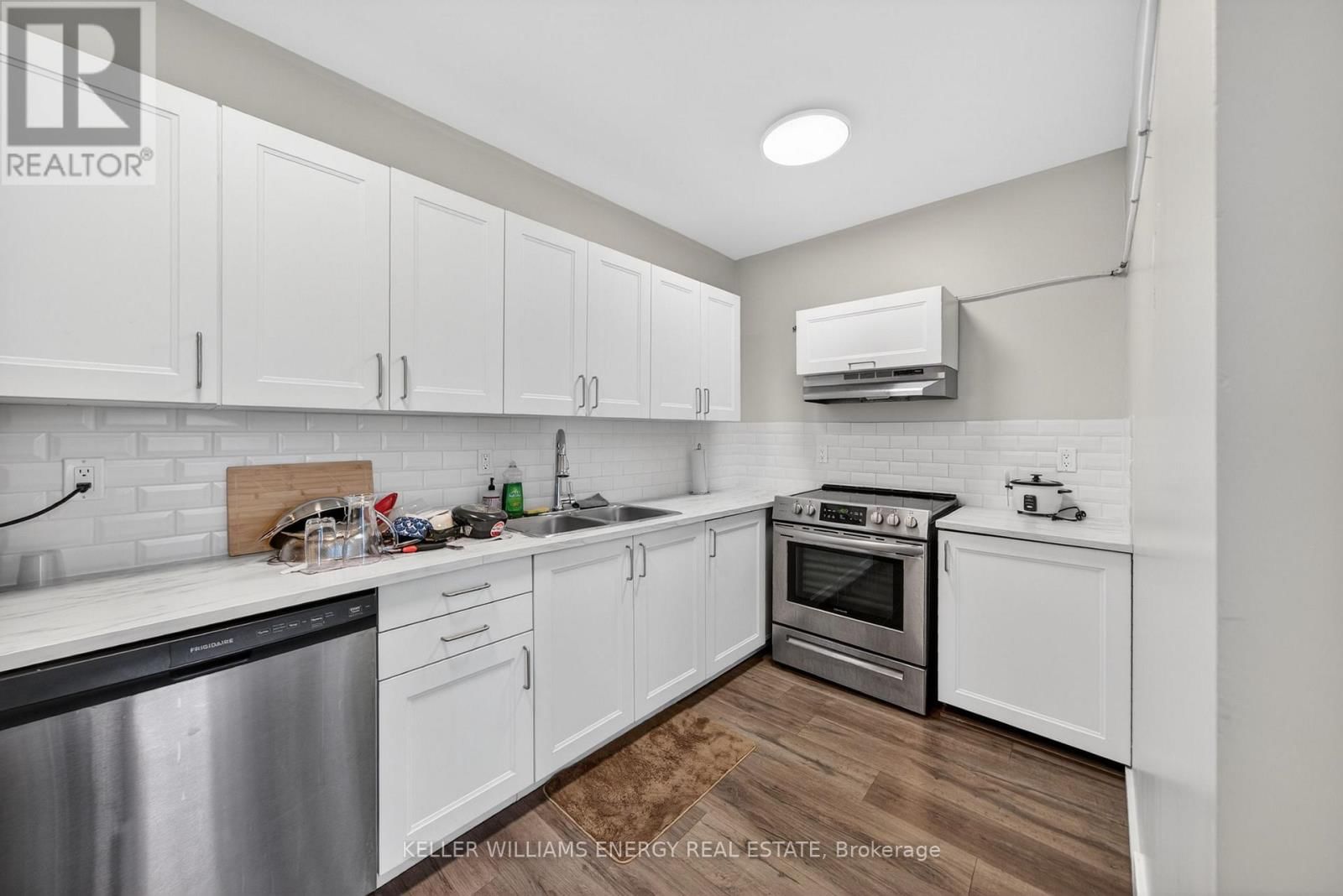 302 PICTON MAIN STREET Image 37