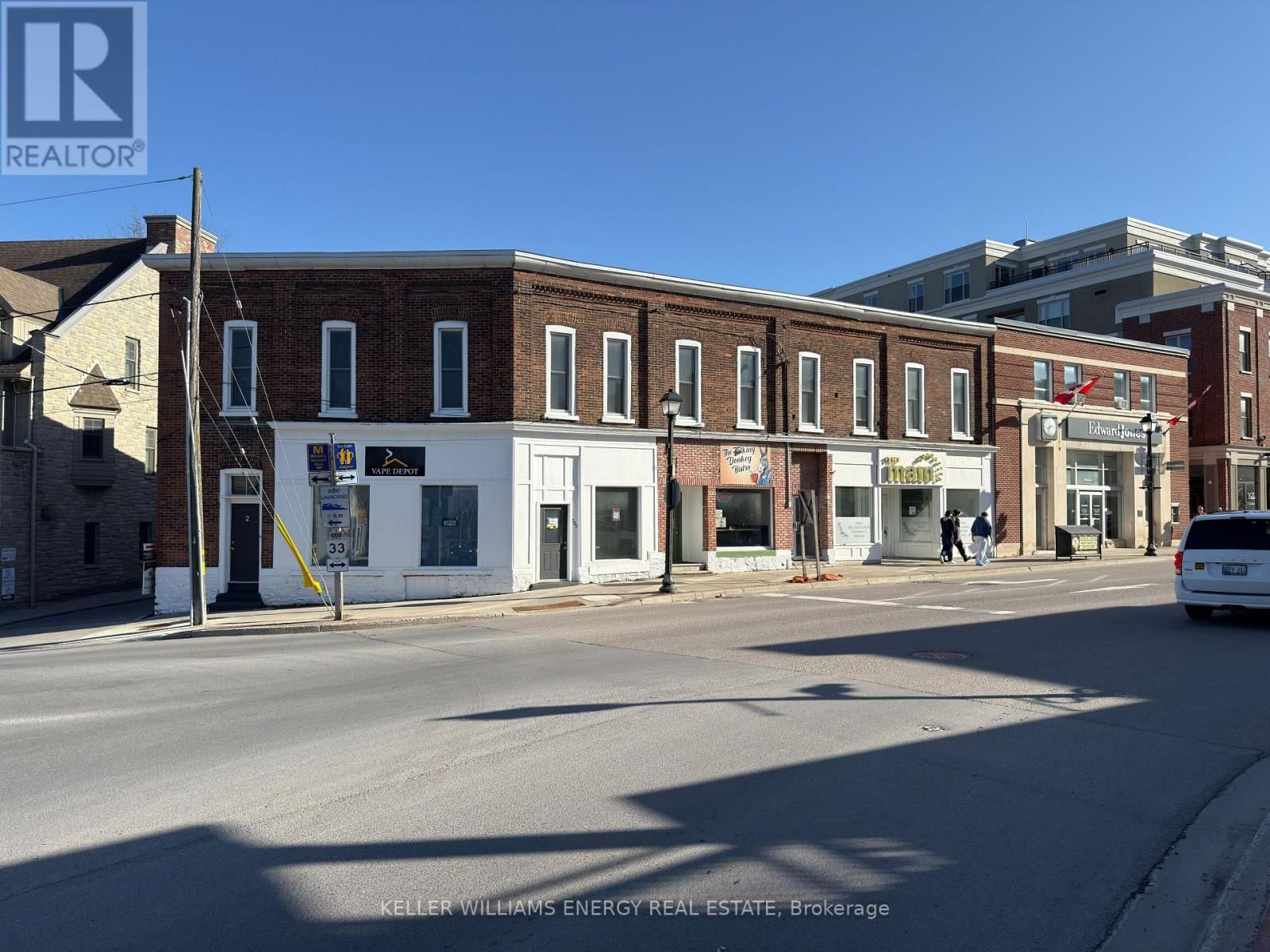 302 PICTON MAIN STREET Image 39