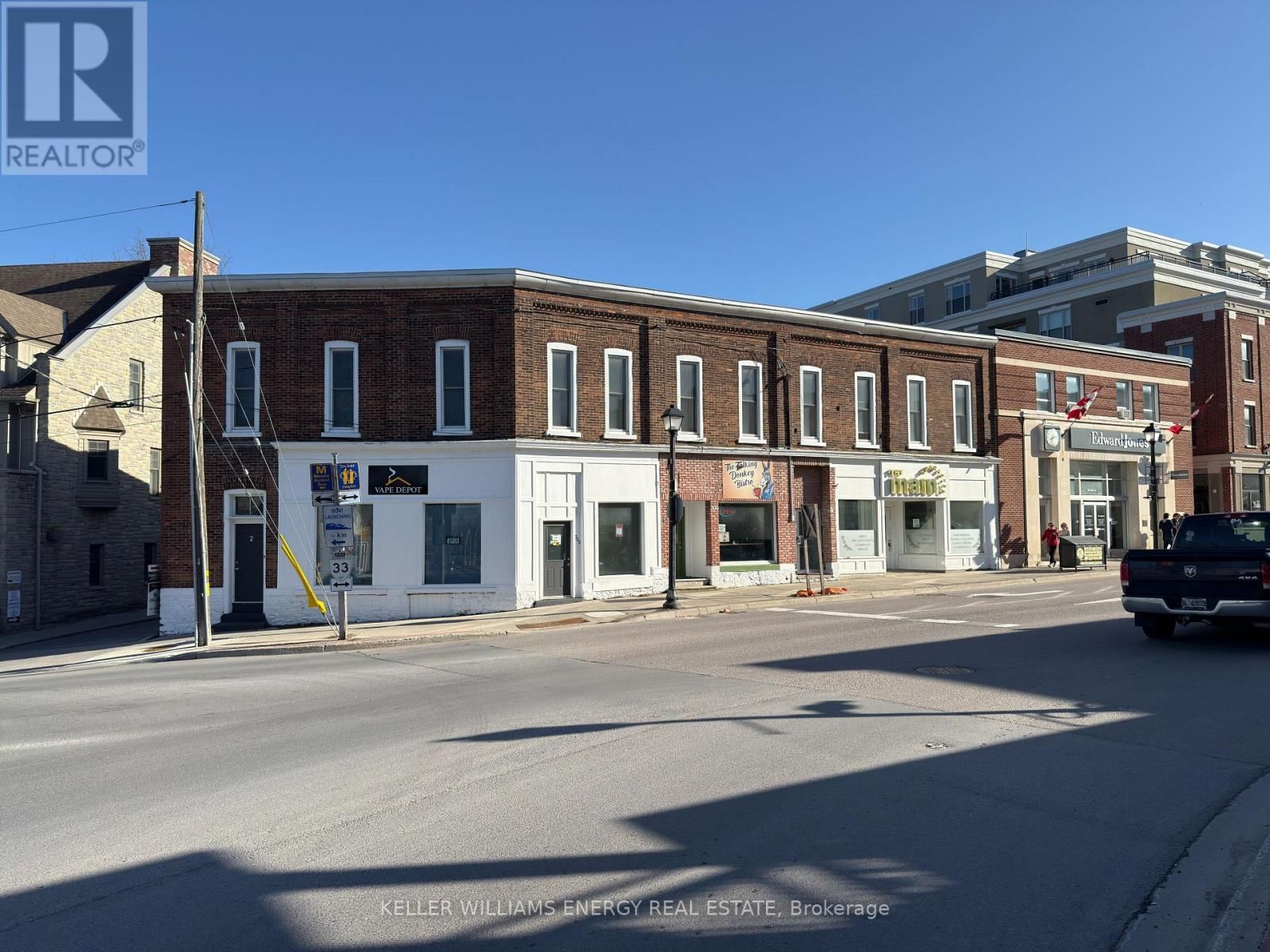 302 PICTON MAIN STREET Image 40