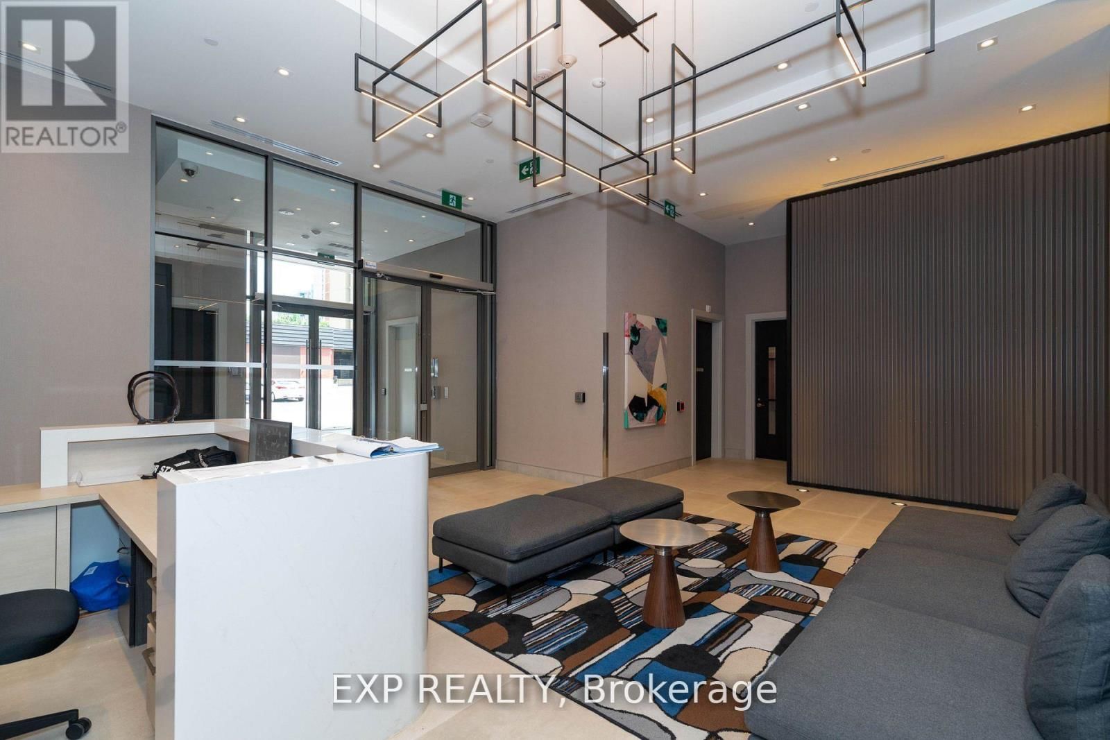 1105 - 212 KING WILLIAM STREET Image 40