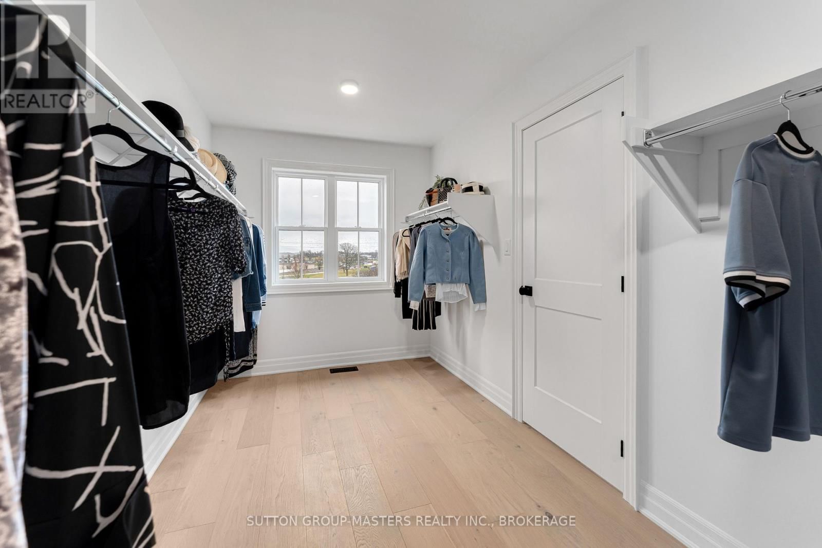 264 OLD KILN CRESCENT Image 16