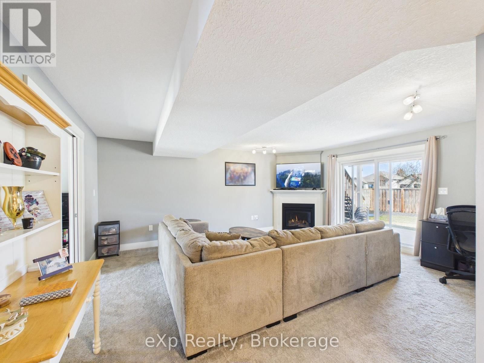 417 BUCKBY LANE Image 36