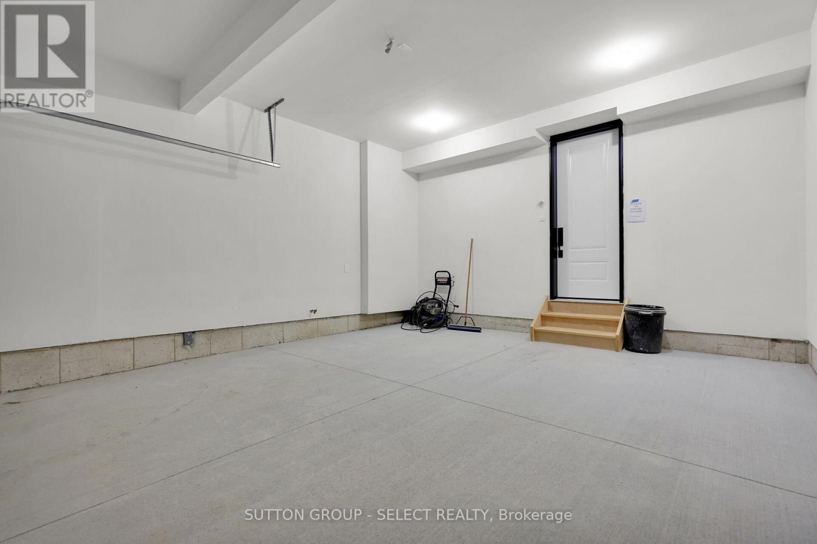 1 BANCROFT ROAD Image 43