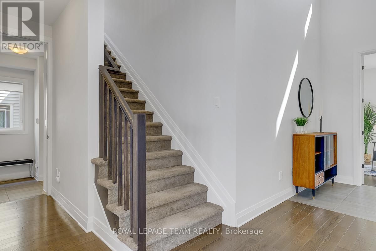 949 ATRIUM RIDGE Image 23