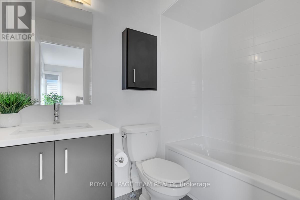 949 ATRIUM RIDGE Image 36