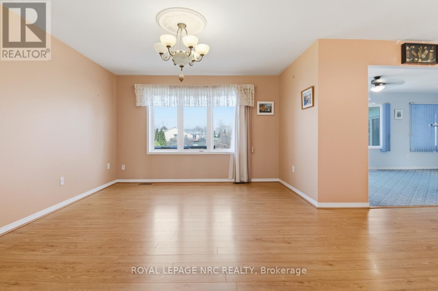 512 - 3033 TOWNLINE ROAD Image 16