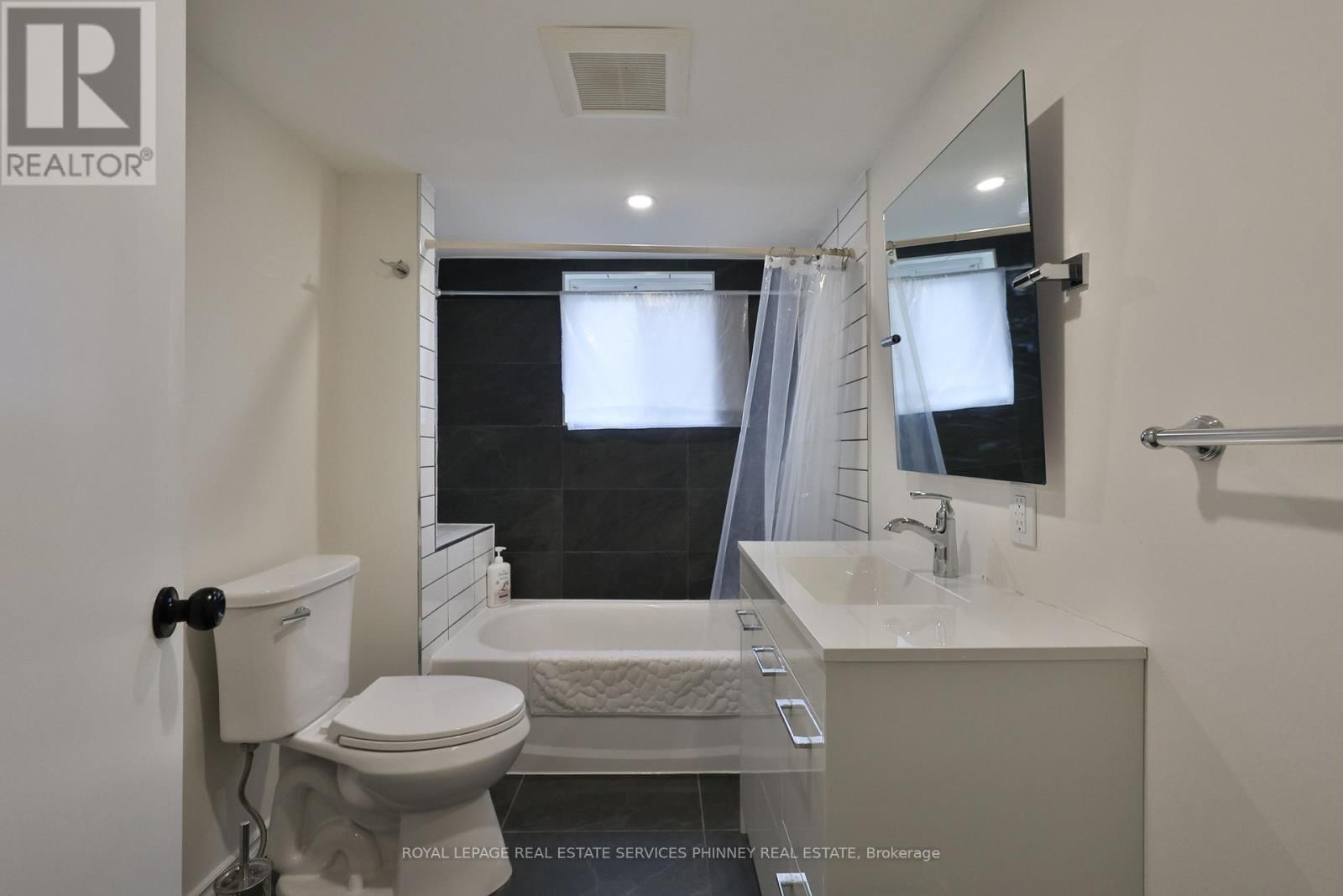 88 CHESTNUT AVENUE Image 20