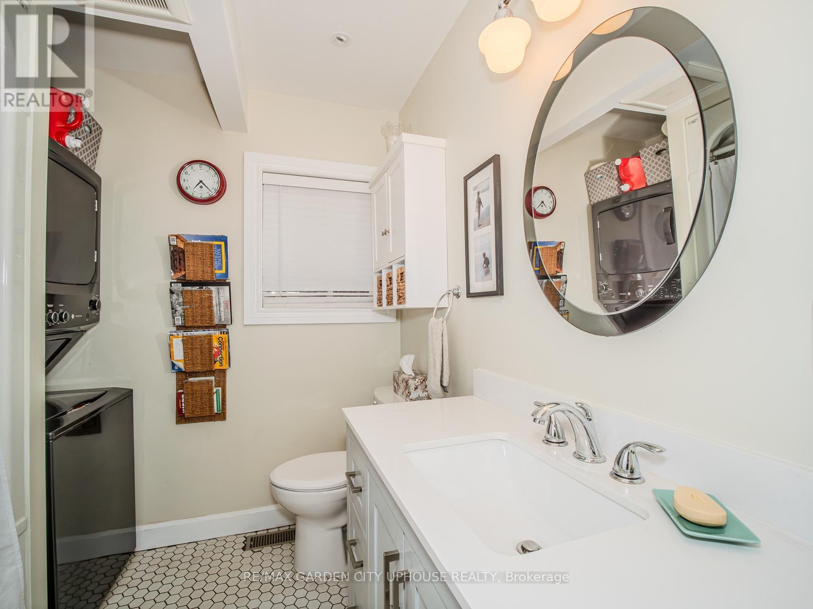 190 FIRST STREET LOUTH STREET Image 13