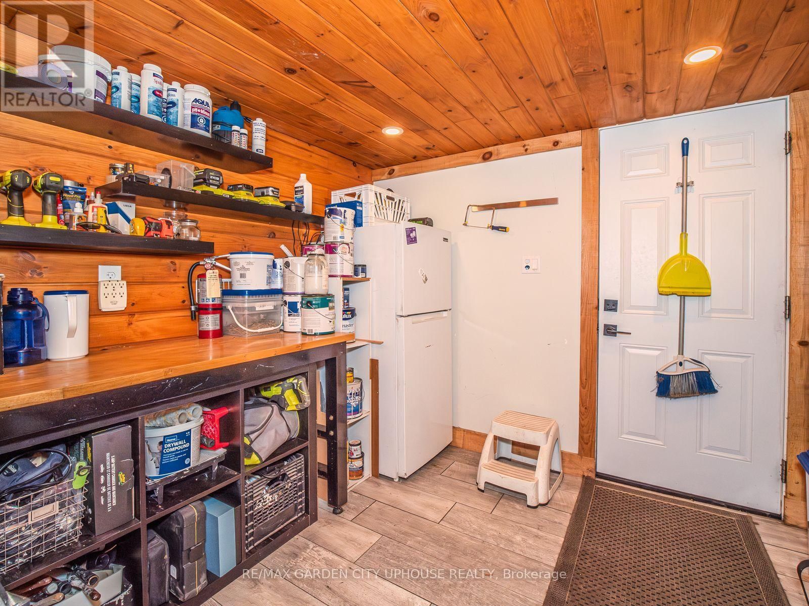 190 FIRST STREET LOUTH STREET Image 26