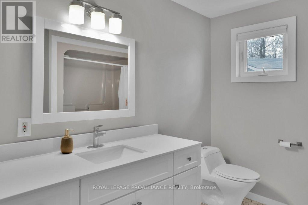 90 LIVINGSTONE AVENUE WEST Image 25