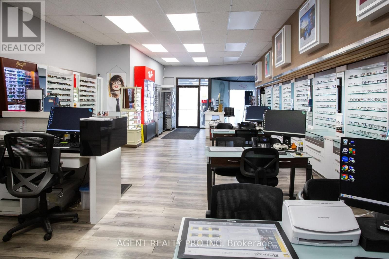 419 DUNDAS STREET Image 6