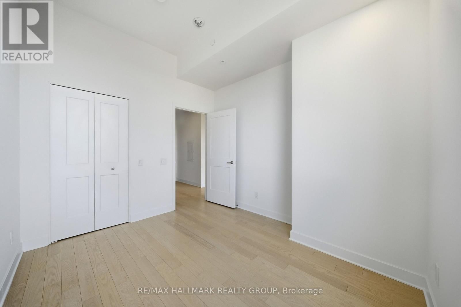 2601 - 180 GEORGE STREET Image 9