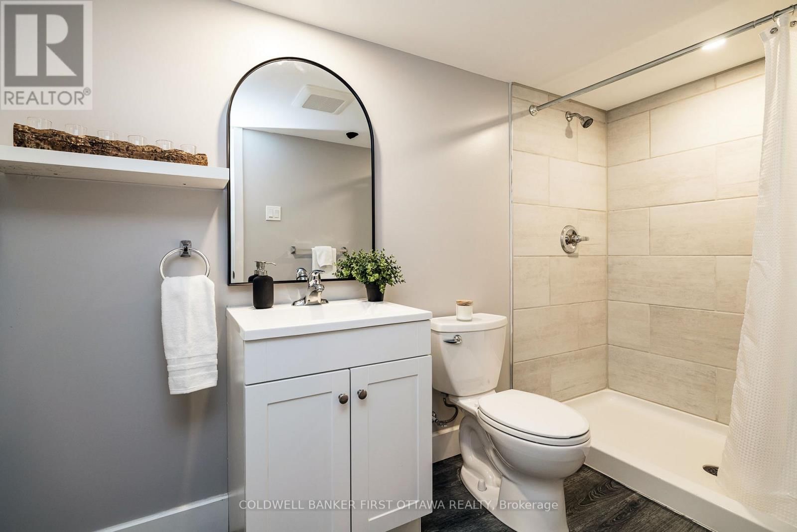 211 PURCHASE CRESCENT Image 43