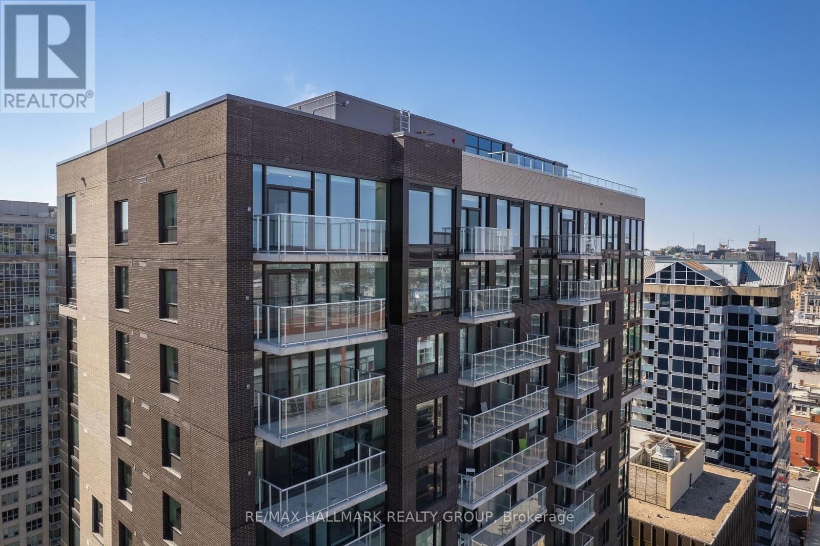 2406 - 180 GEORGE STREET Image 36