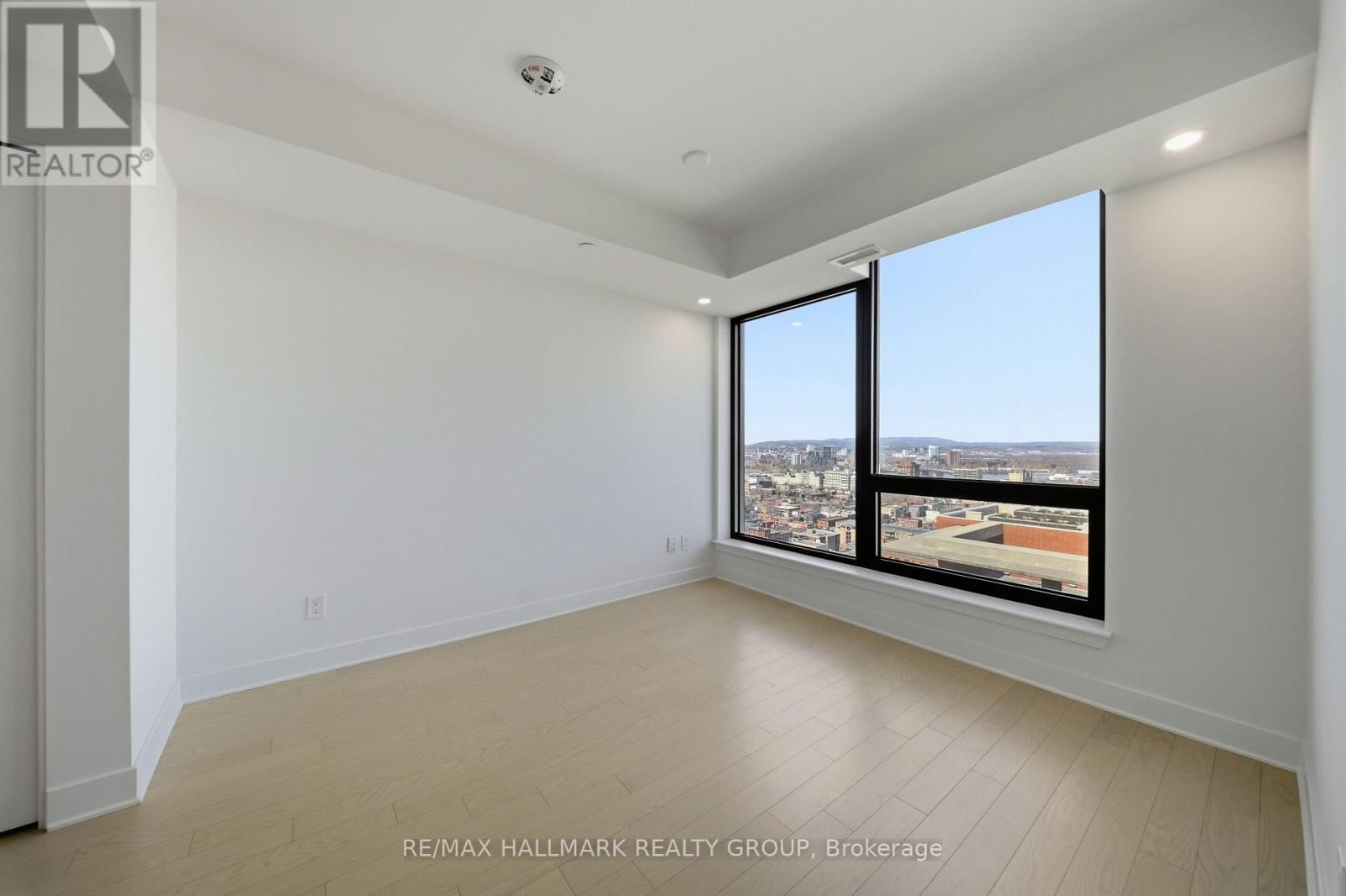 2603 - 180 GEORGE STREET Image 15