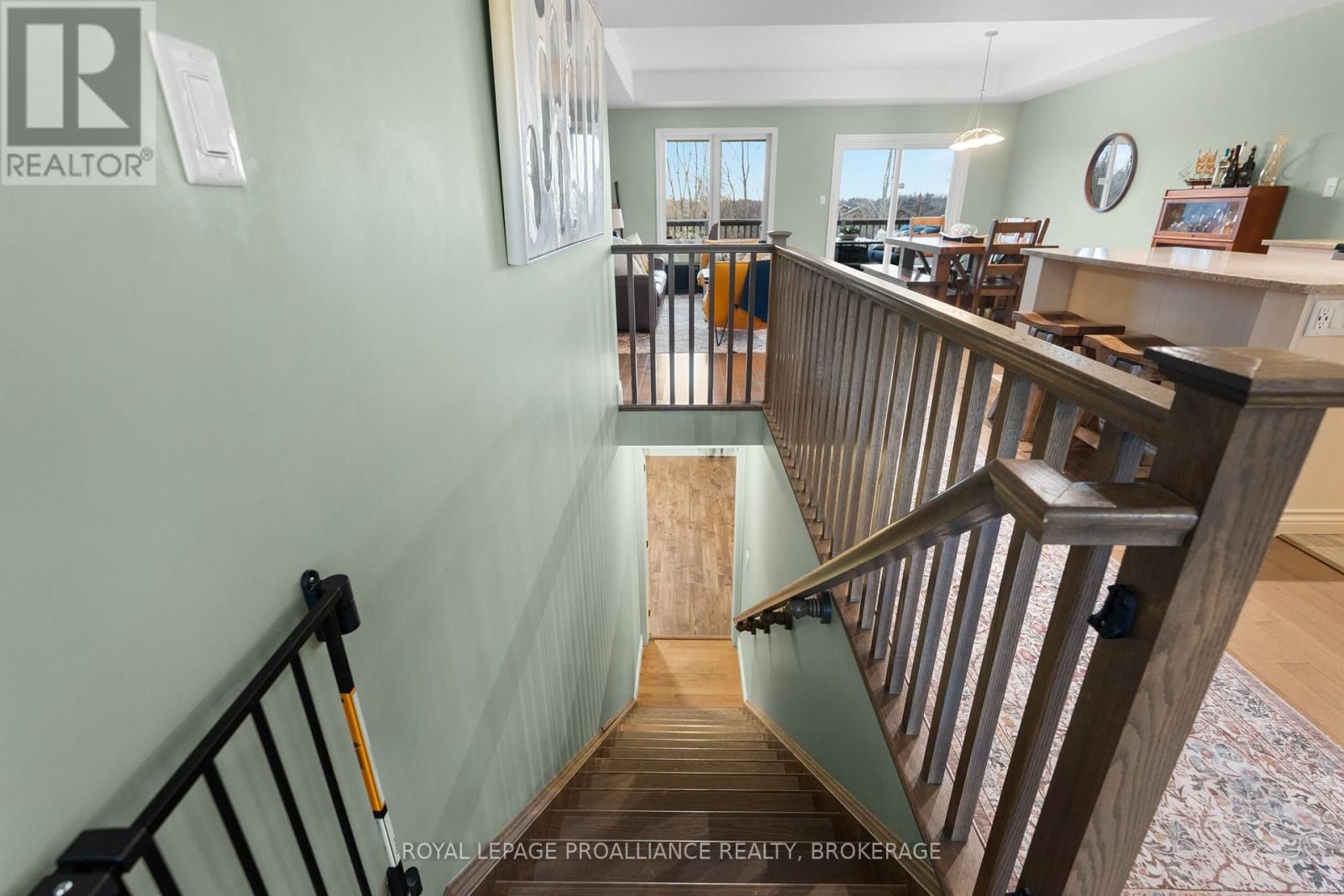 89 HARTWOOD CRESCENT Image 28