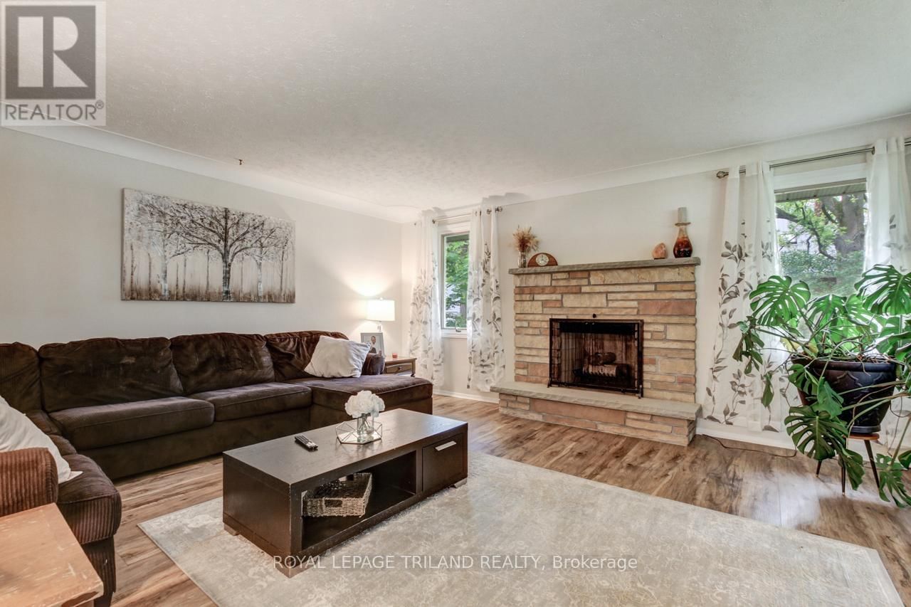 9460 CURRIE ROAD Image 16