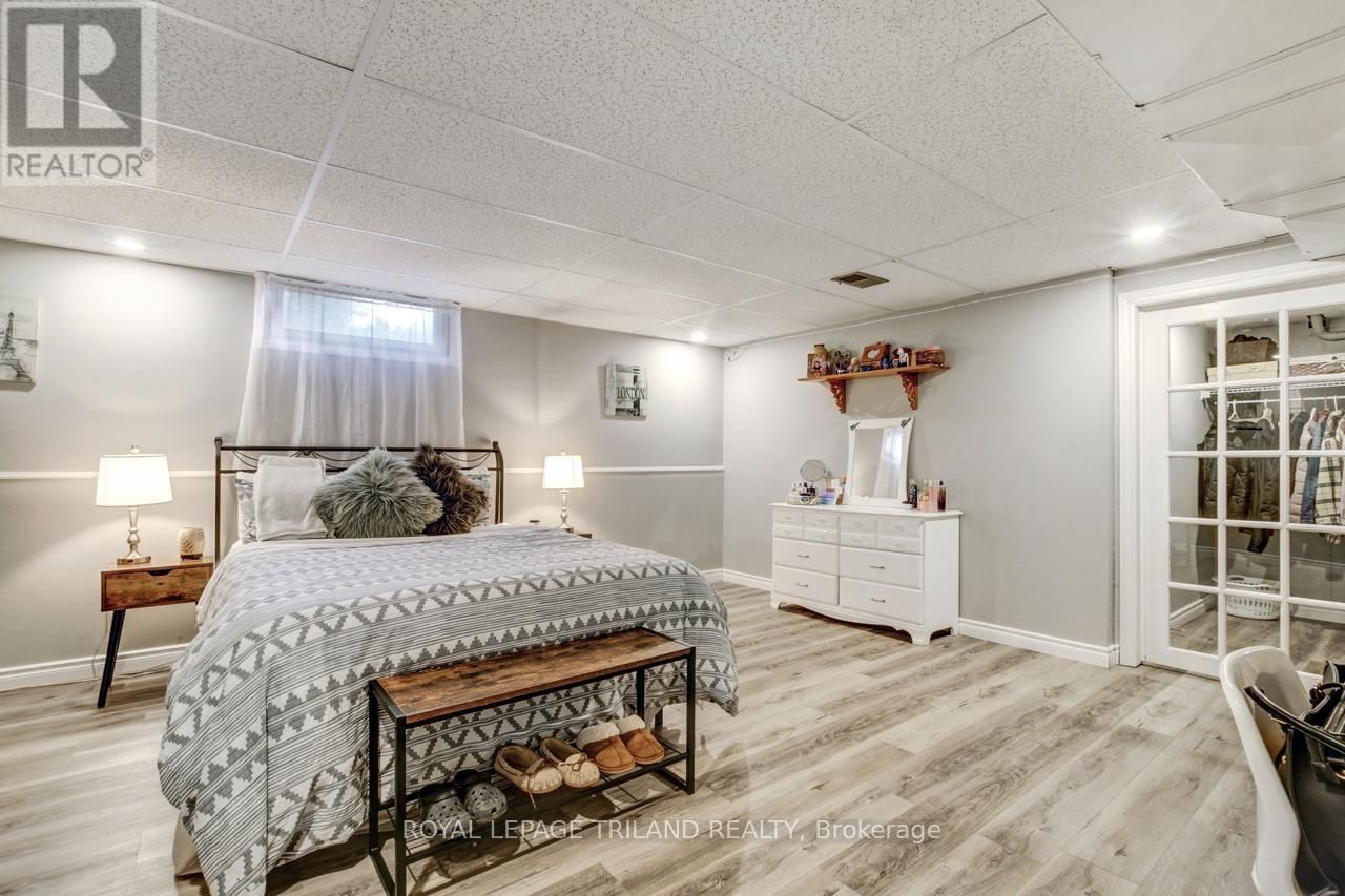 9460 CURRIE ROAD Image 30