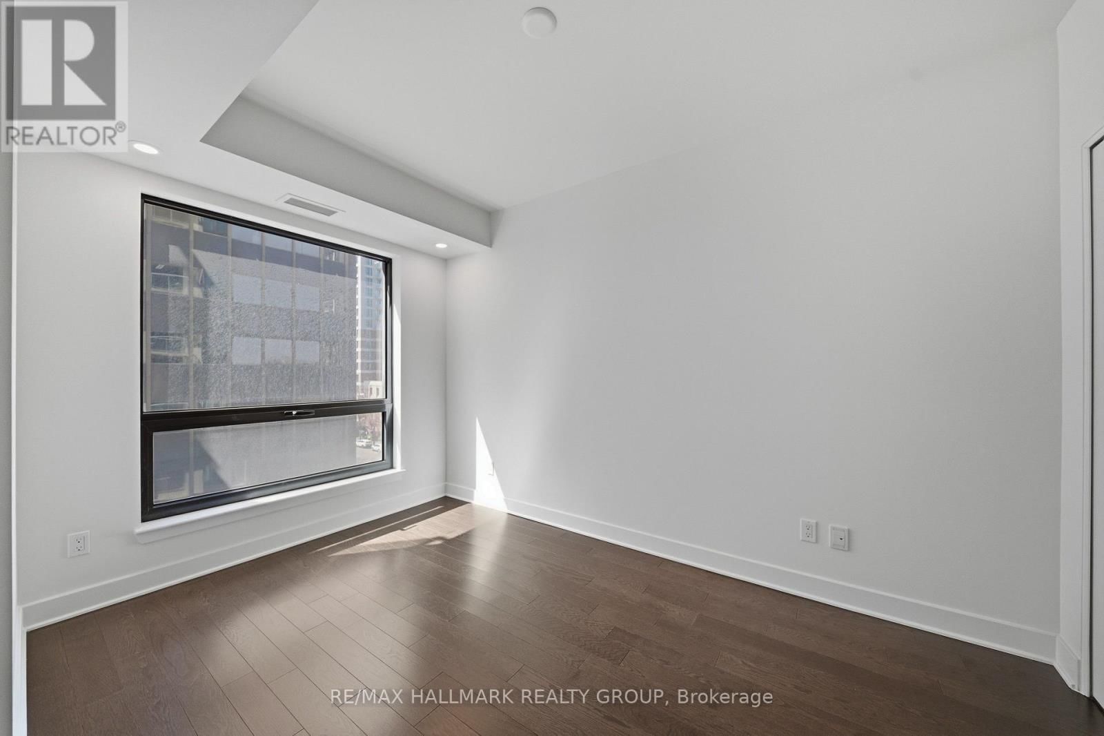 501 - 180 GEORGE STREET Image 13