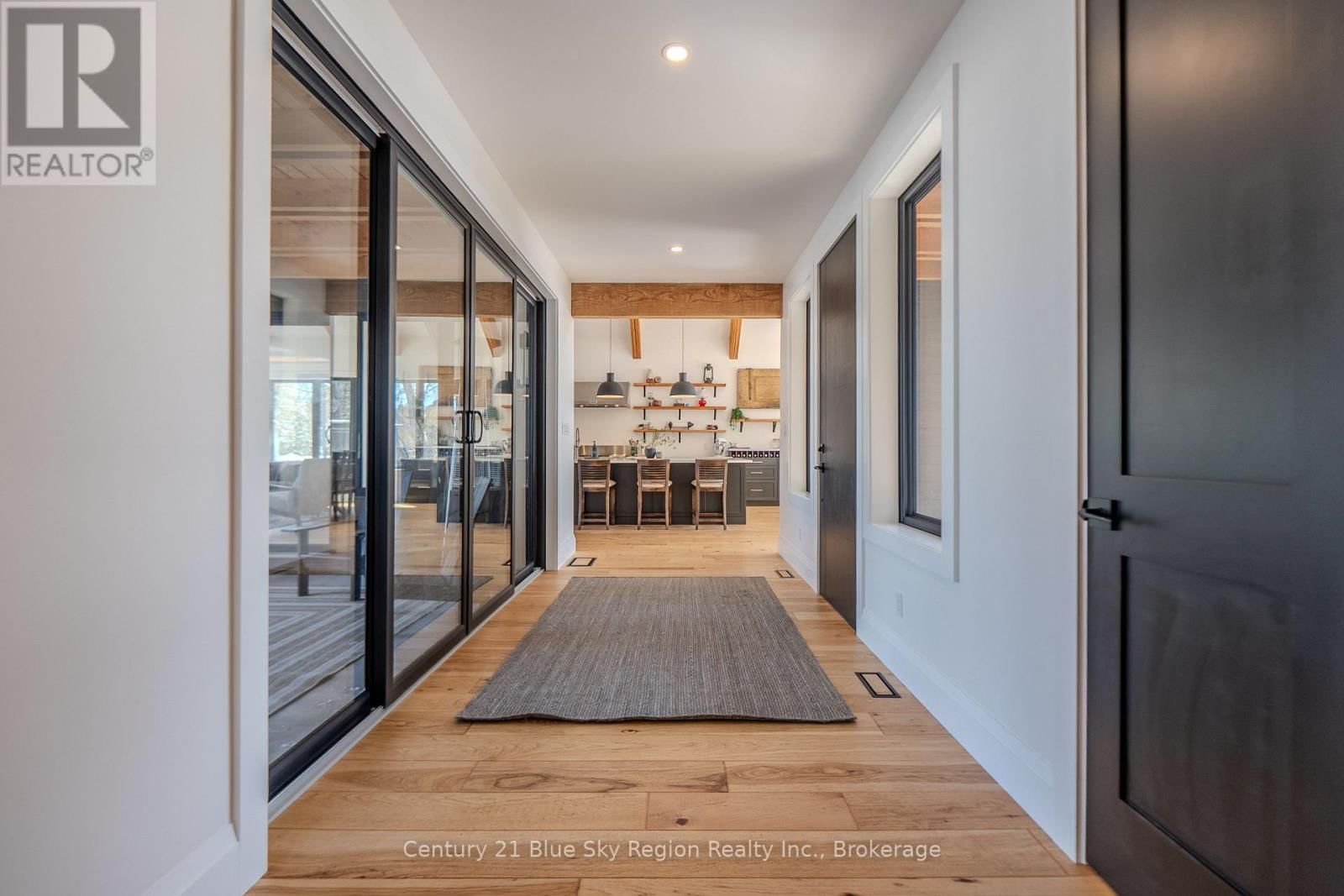 238 NIAGARA ROAD Image 12