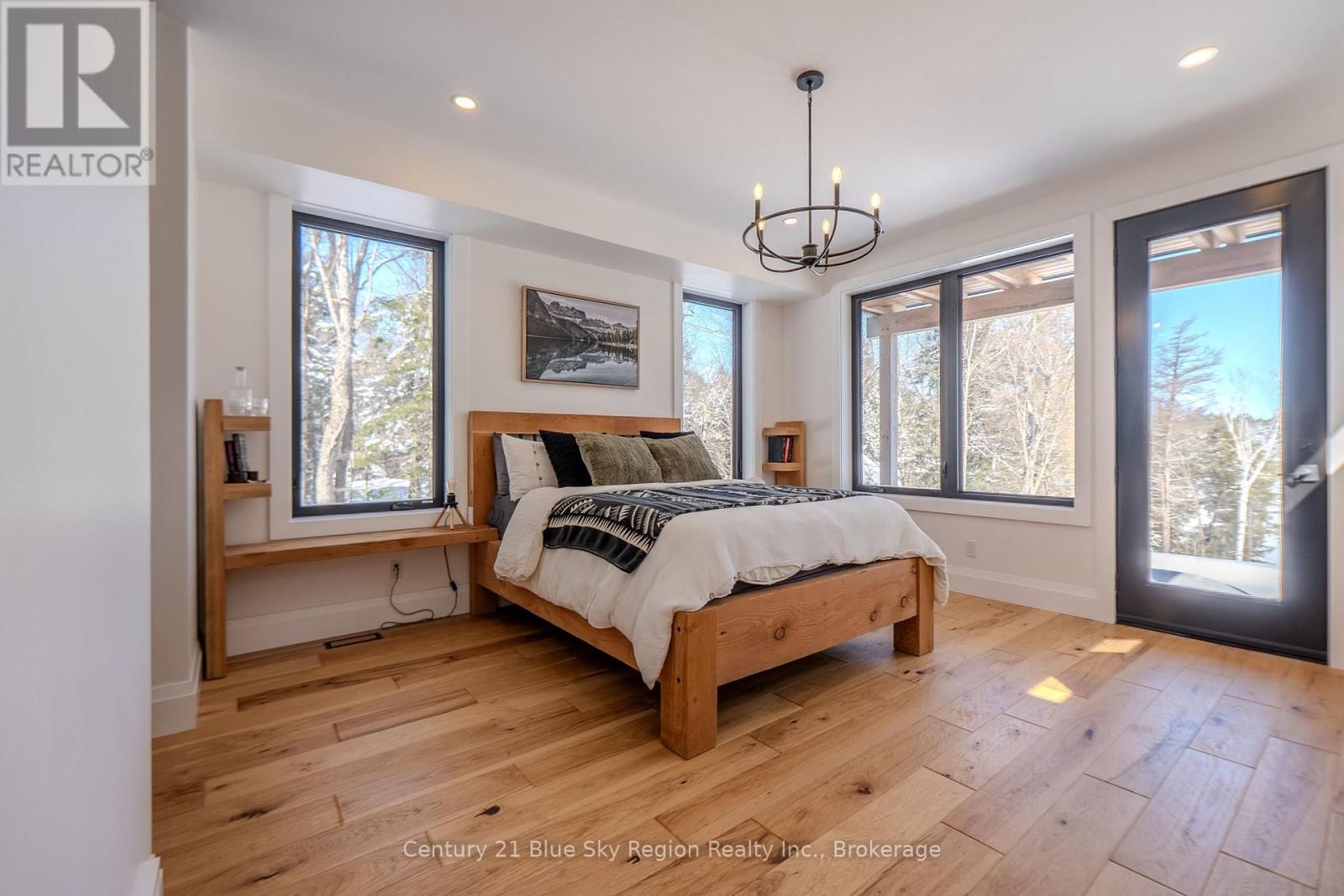 238 NIAGARA ROAD Image 17