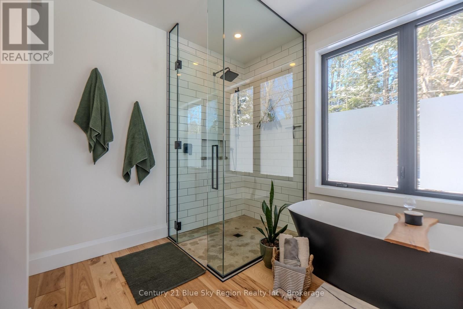 238 NIAGARA ROAD Image 21