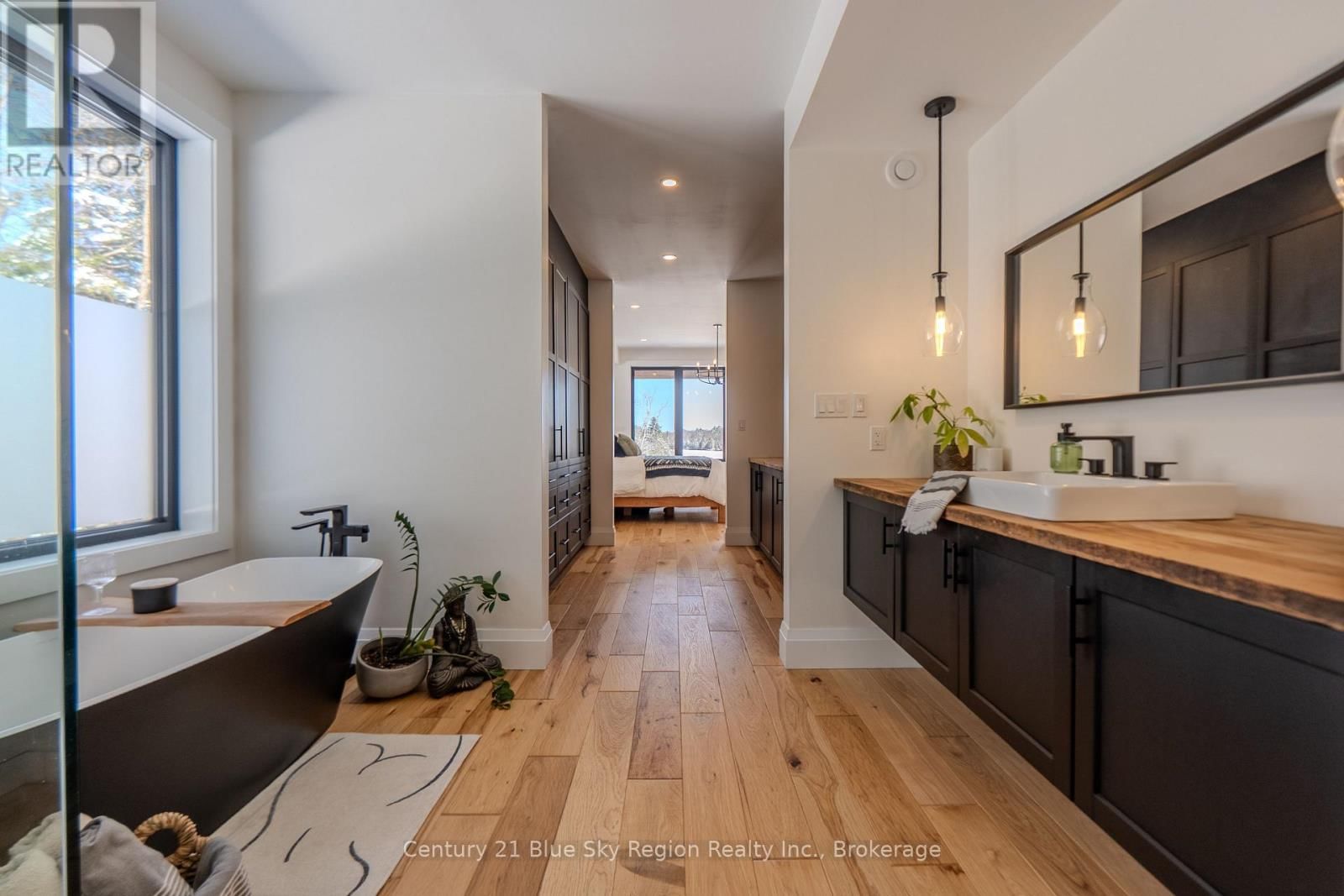 238 NIAGARA ROAD Image 22