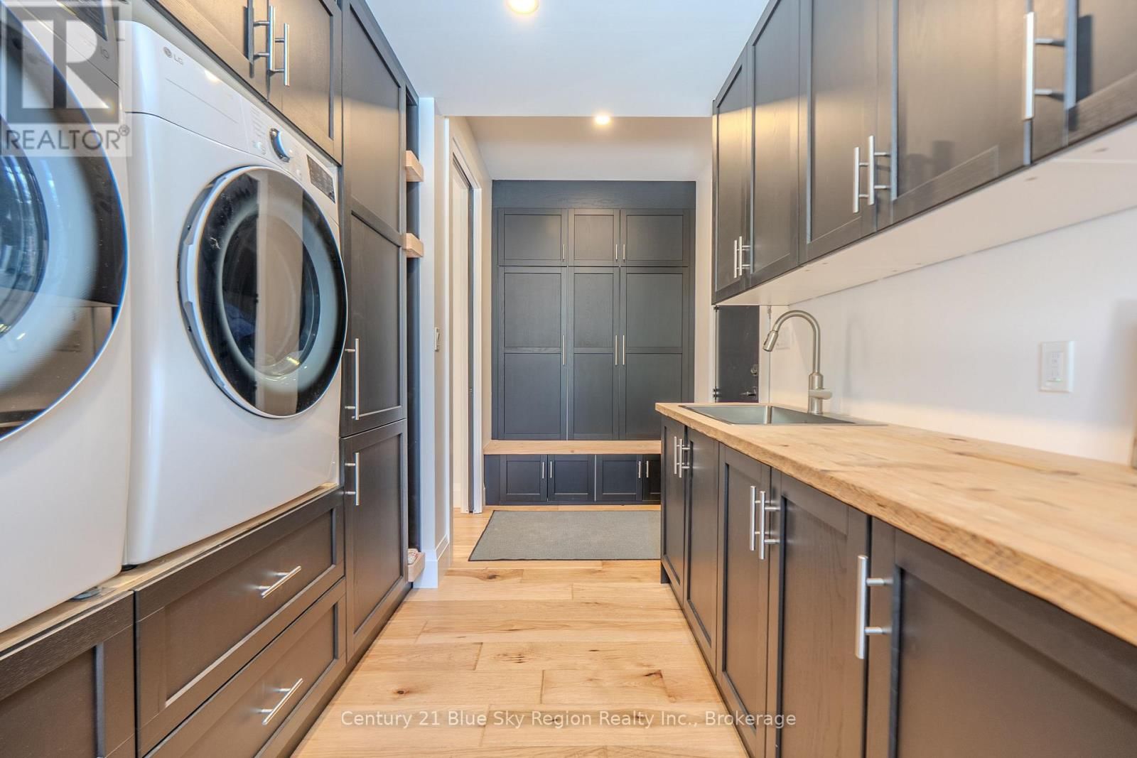 238 NIAGARA ROAD Image 26