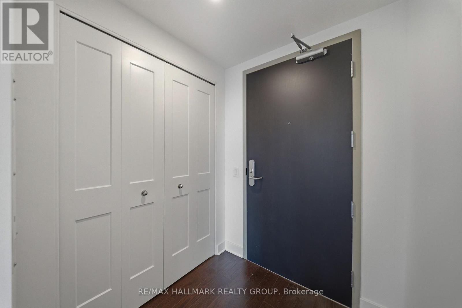 1408 - 180 GEORGE STREET Image 4