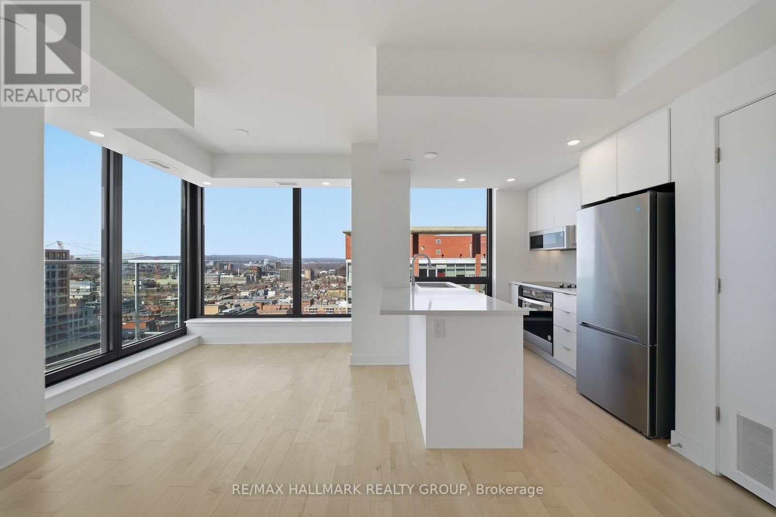 2202 - 180 GEORGE STREET Image 17