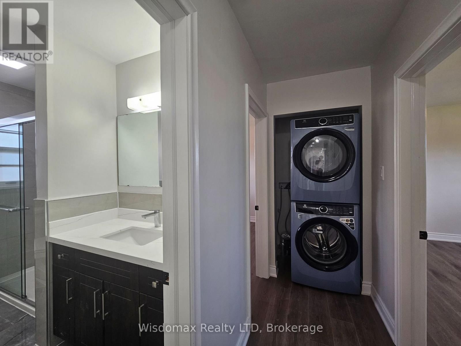 5881 BRITANNIA CRESCENT Image 12