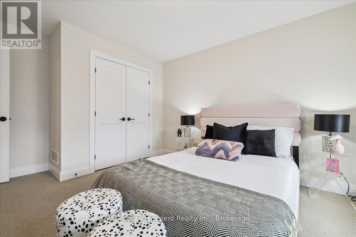 20 GRANITE RIDGE TRAIL Image 32