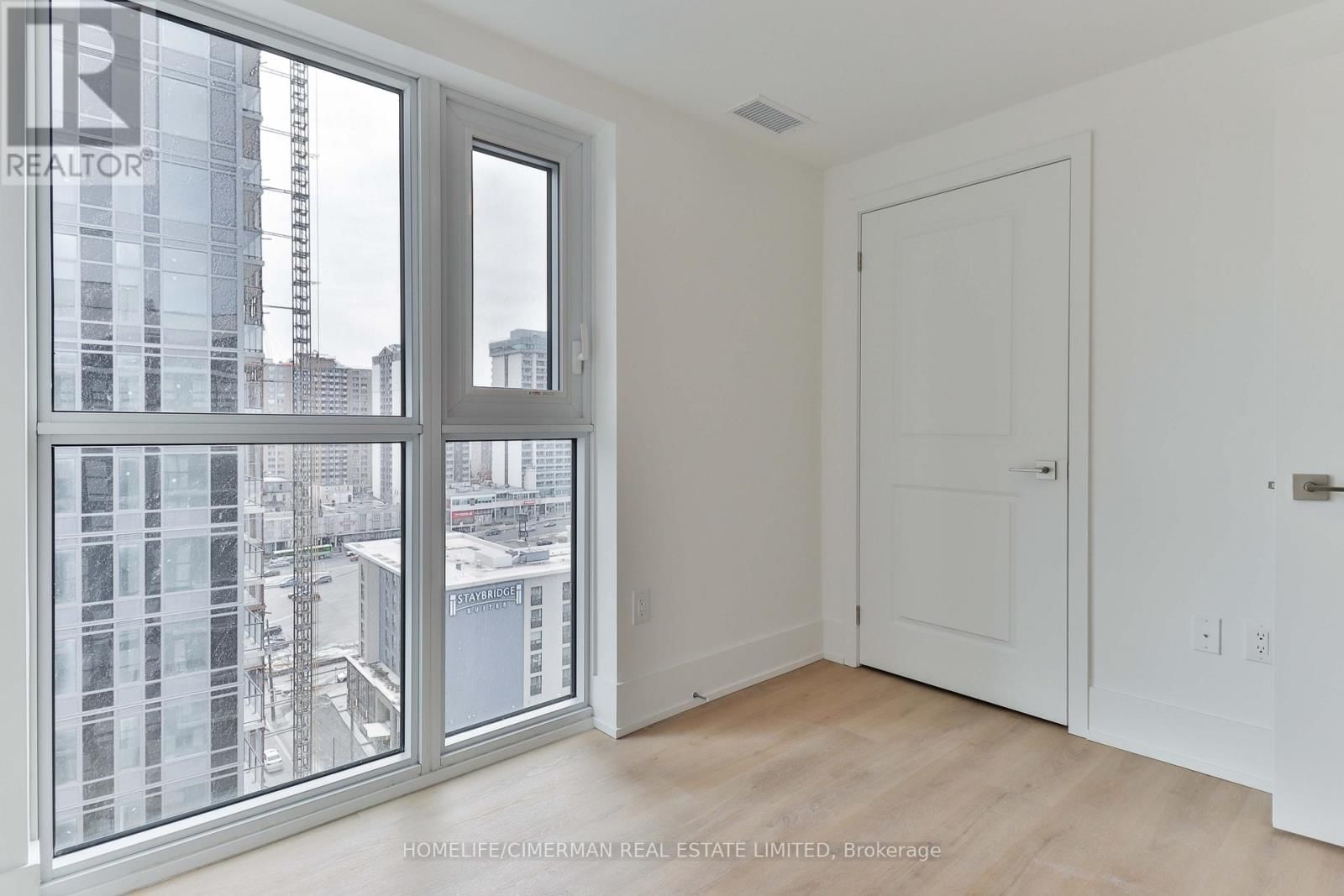 PH1 - 206 KING STREET WEST Image 18