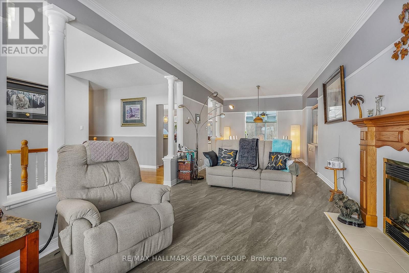 1103 DES PINS AVENUE Image 8