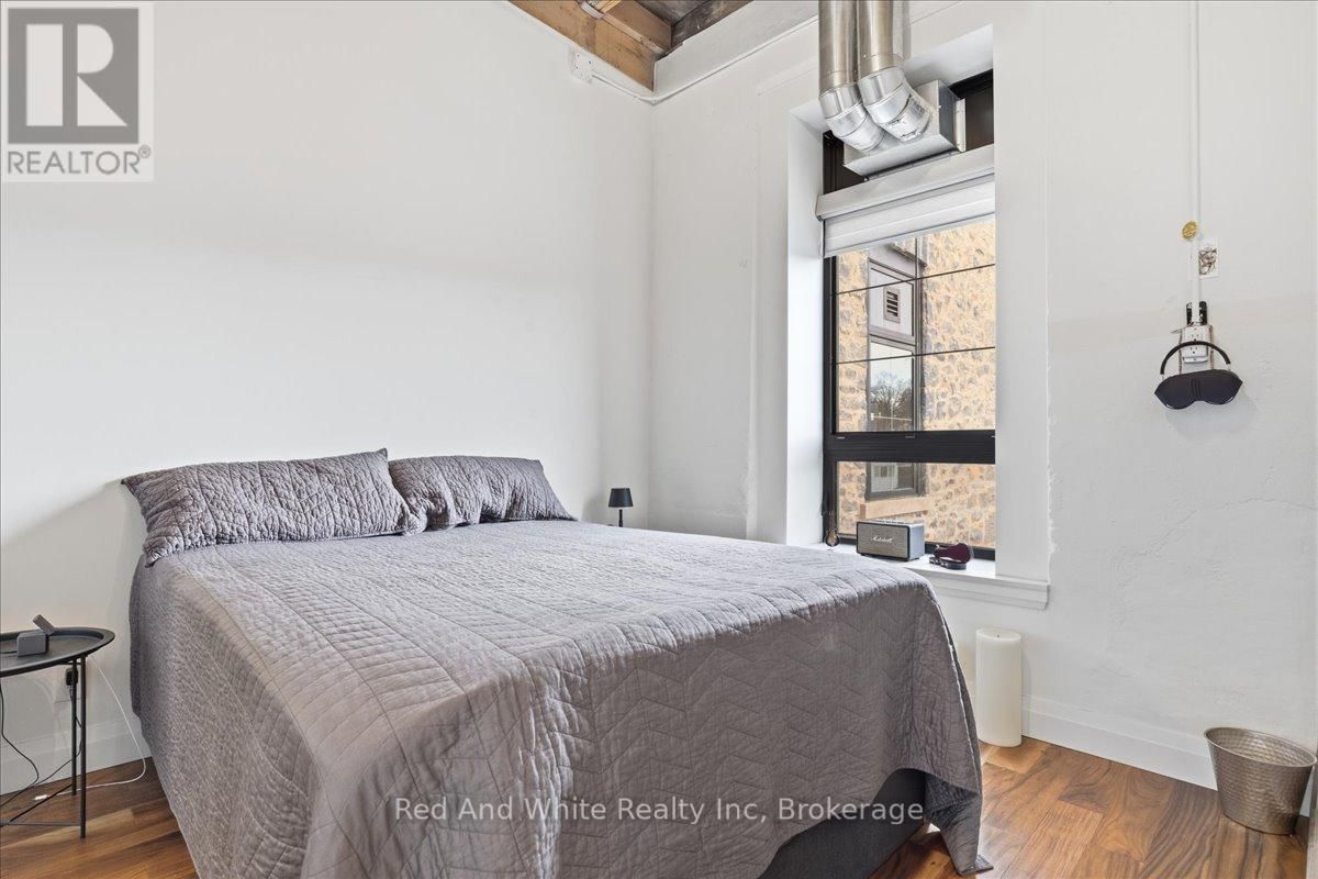 401 - 19 GUELPH AVENUE Image 16