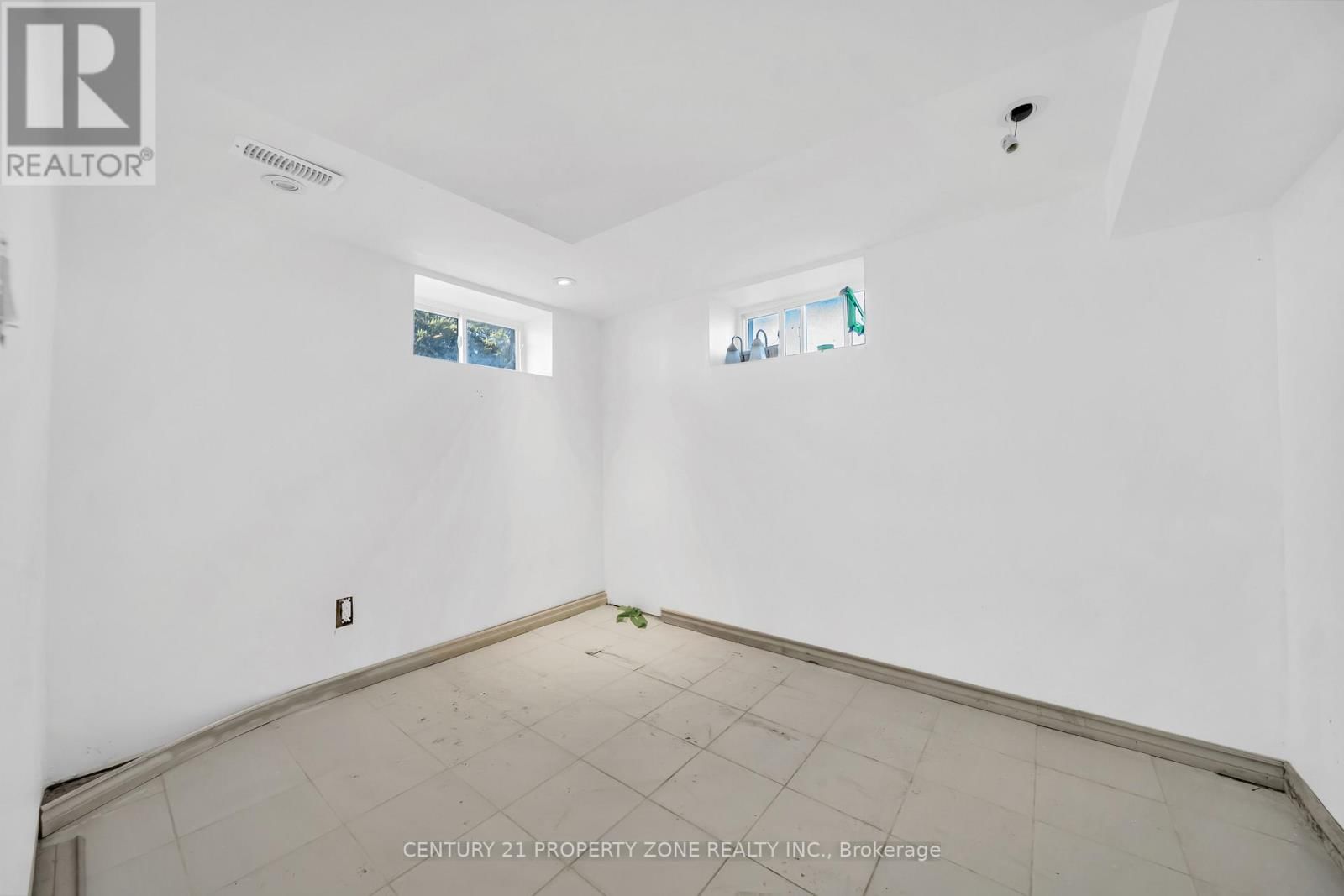 598224 2ND LINE WEST Image 33