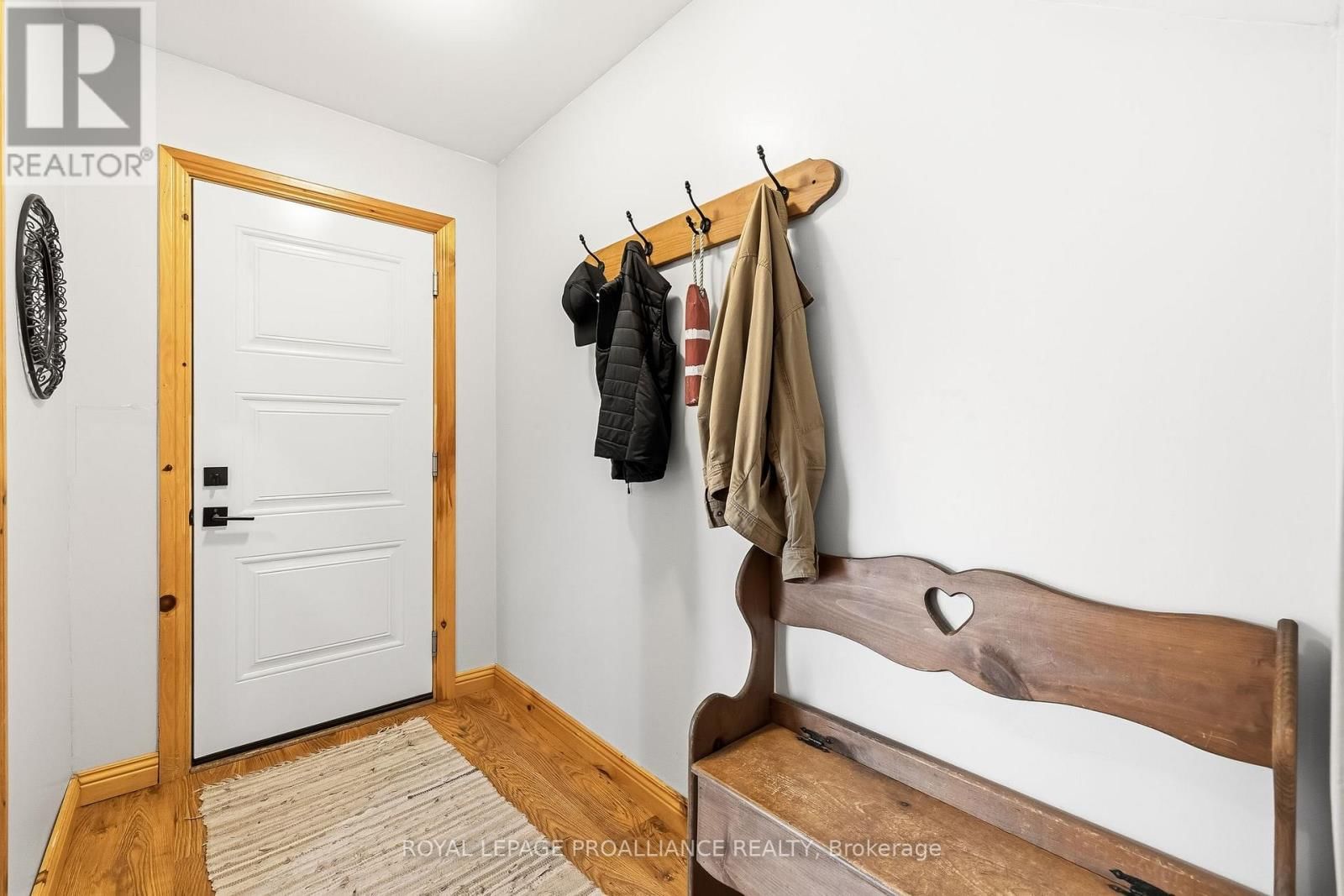 9 HURON DRIVE Image 34