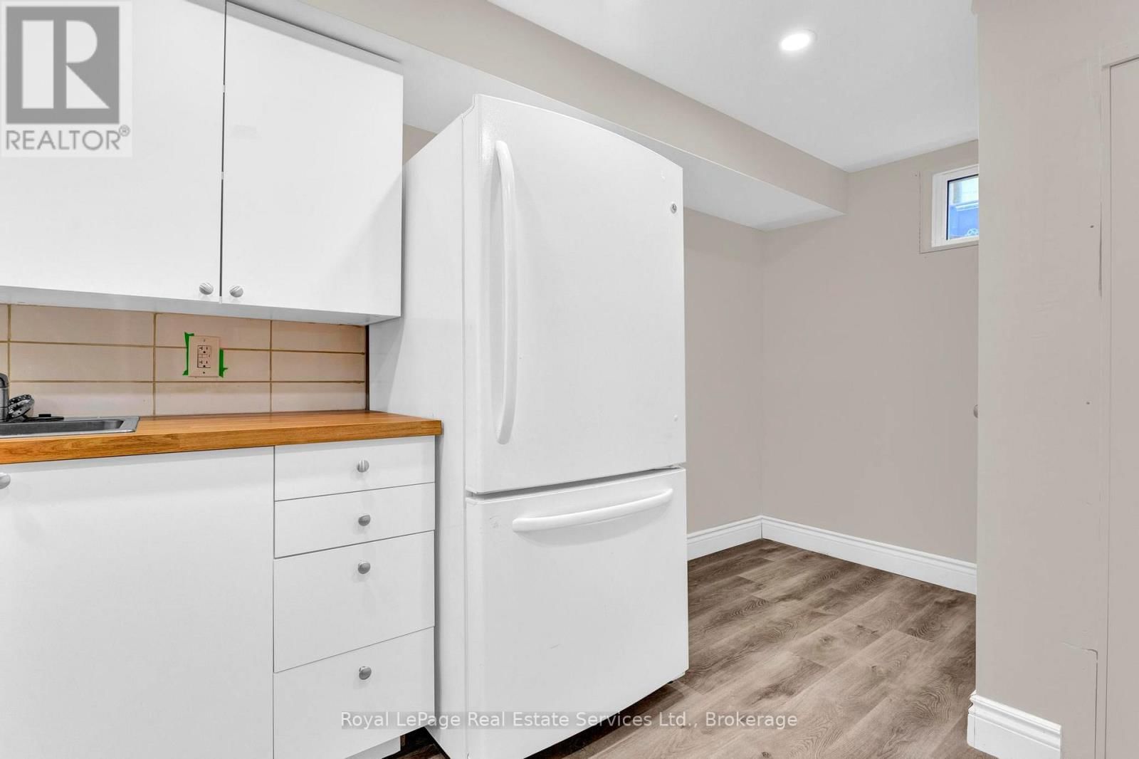 Basement - 65 CUMMING COURT Image 9