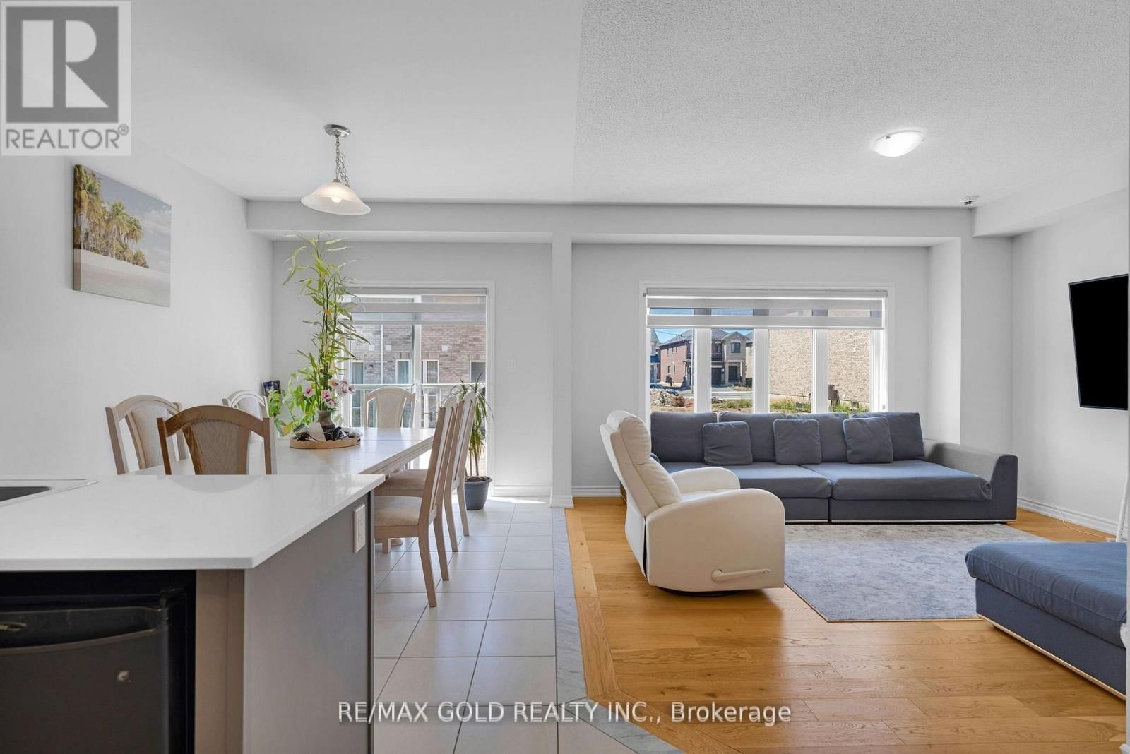 109 PALACE STREET Image 6