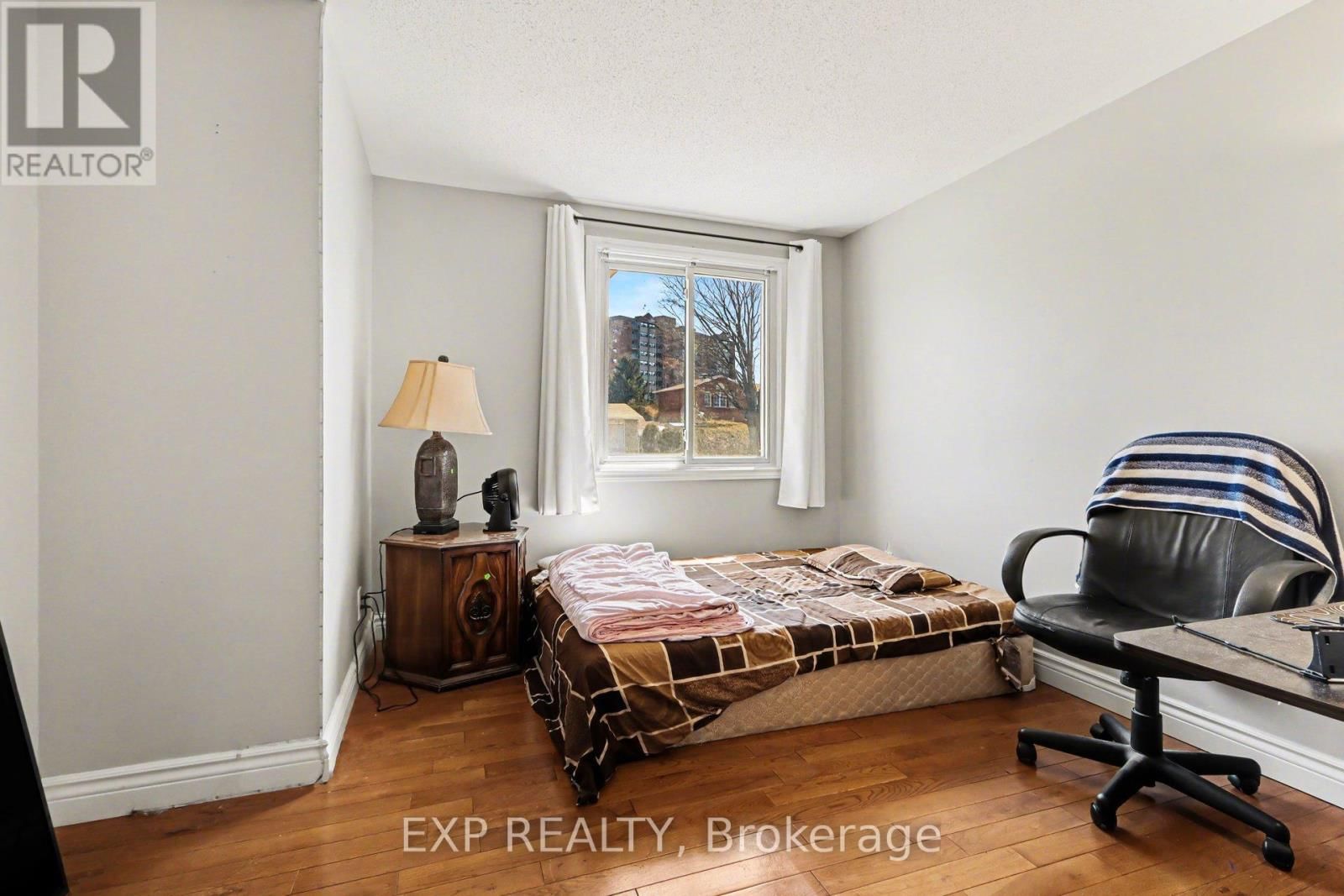 2 FOLKSTONE COURT Image 11