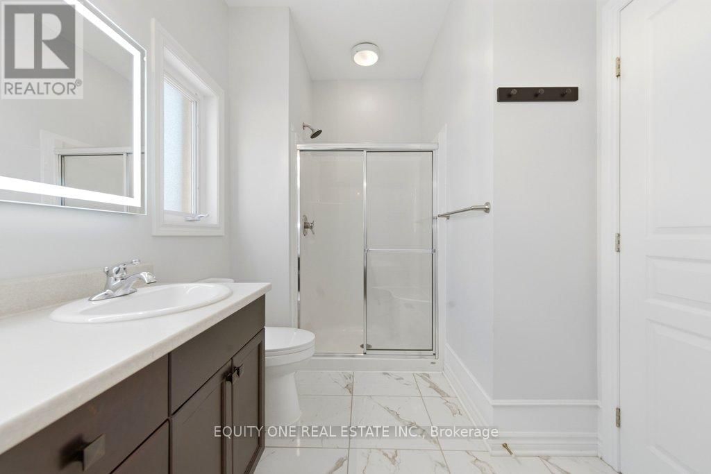 240 TRAILGATE STREET Image 14