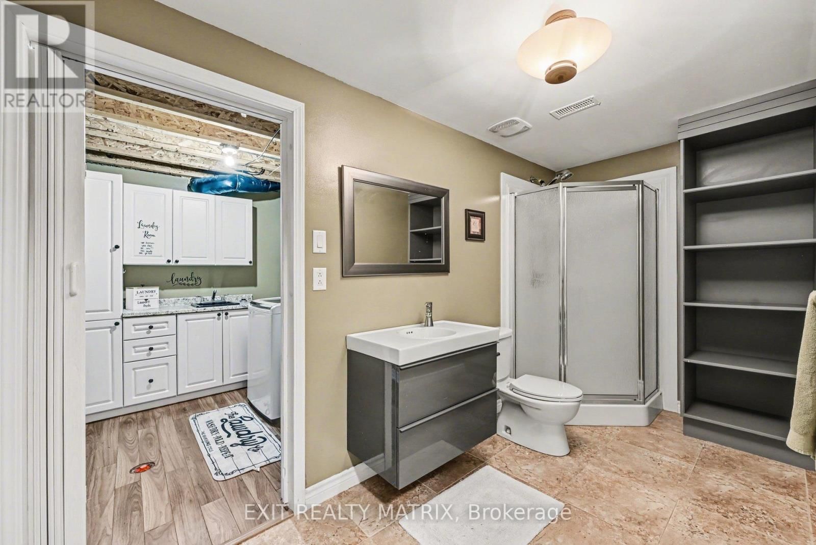 116 ROYAL COURT Image 27