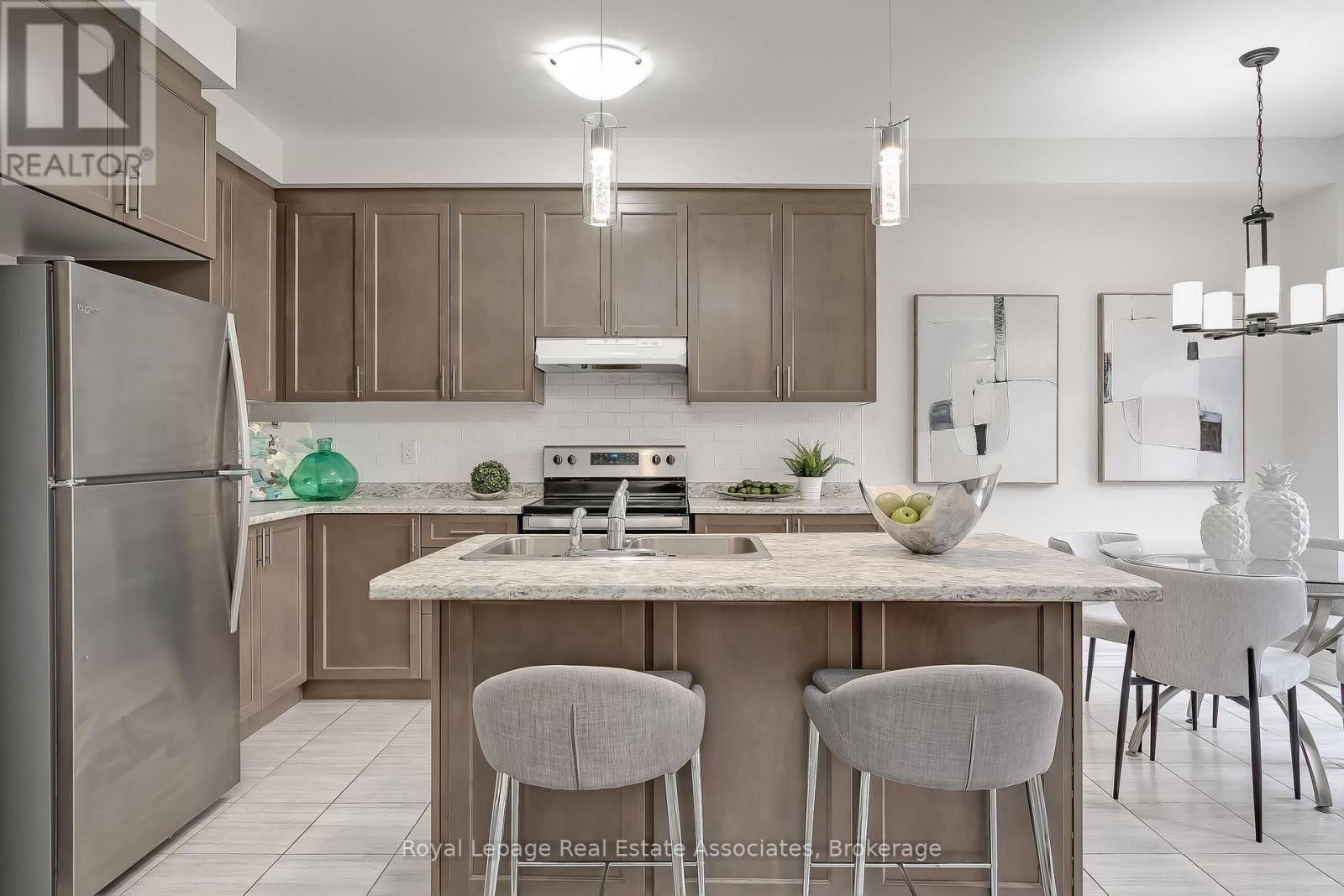 124 MUTRIE BOULEVARD Image 12