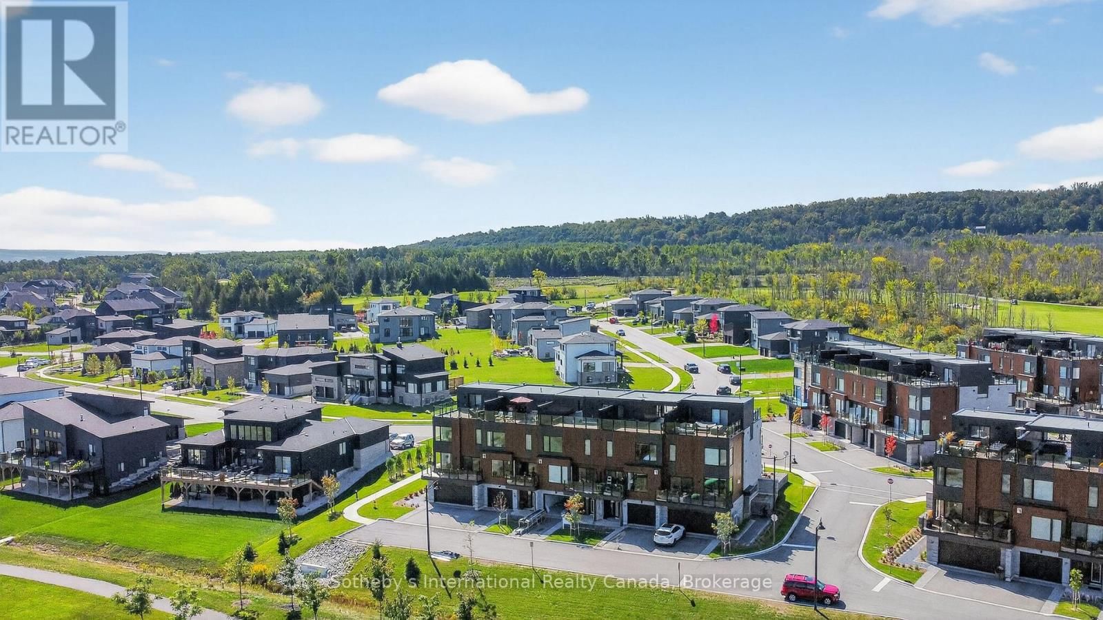 32 - 117 SLADDEN COURT Image 3