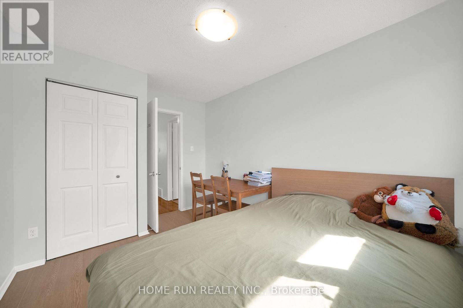 4 - 2111 MONTREAL ROAD Image 26